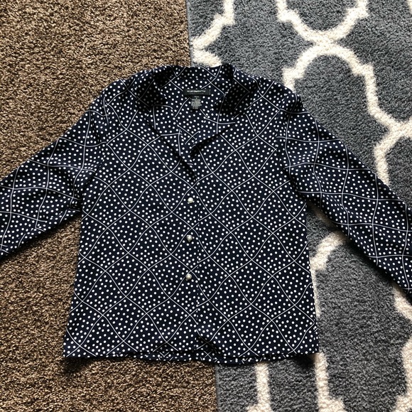 Long sleeve button down blouse💸💸 - Picture 1 of 5